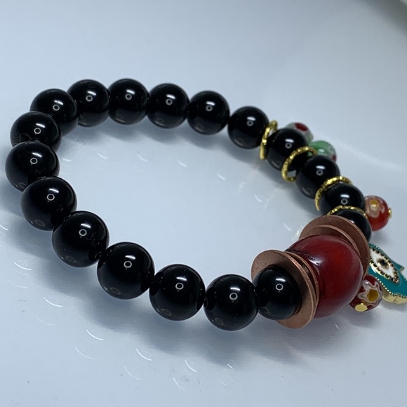 ONYX + DYED CORAL STONES NATURAL BRACELET size 7” - Picture 6 of 6